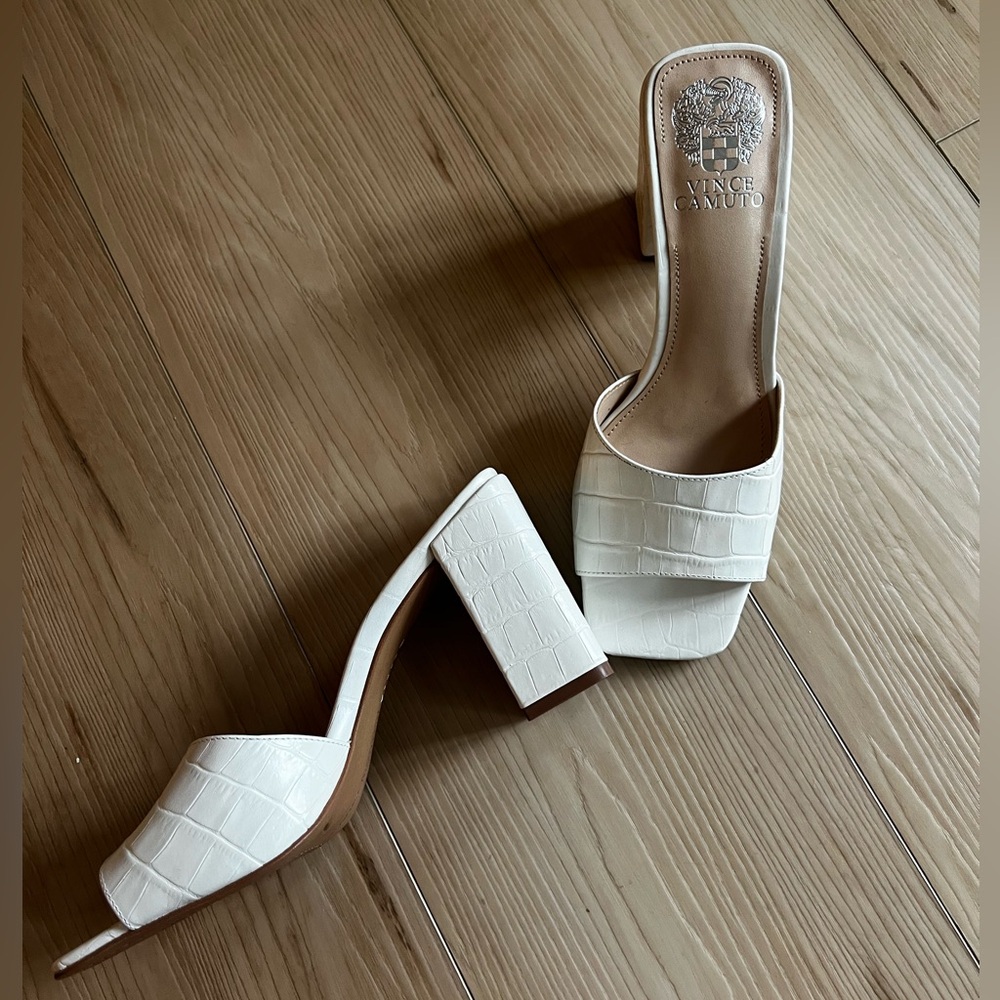 NEW Never Work - Vince Camuto Leather Block Heels (size 7.5)
